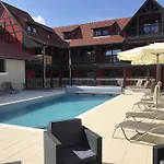 Au Soleil, Restaurant & Ξενοδοχείο Valff